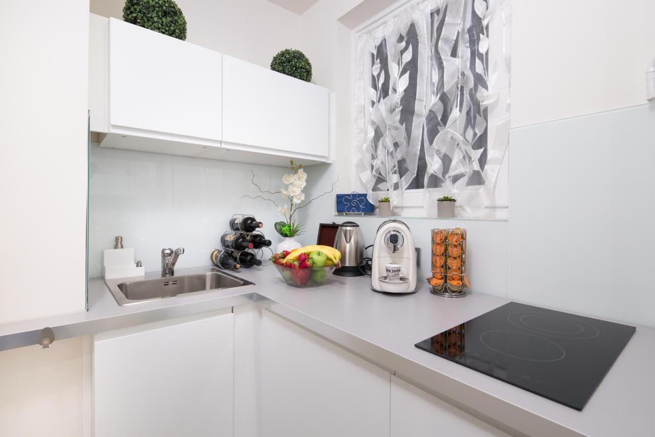Danube Corso Boutique Apartment Budapest Esterno foto